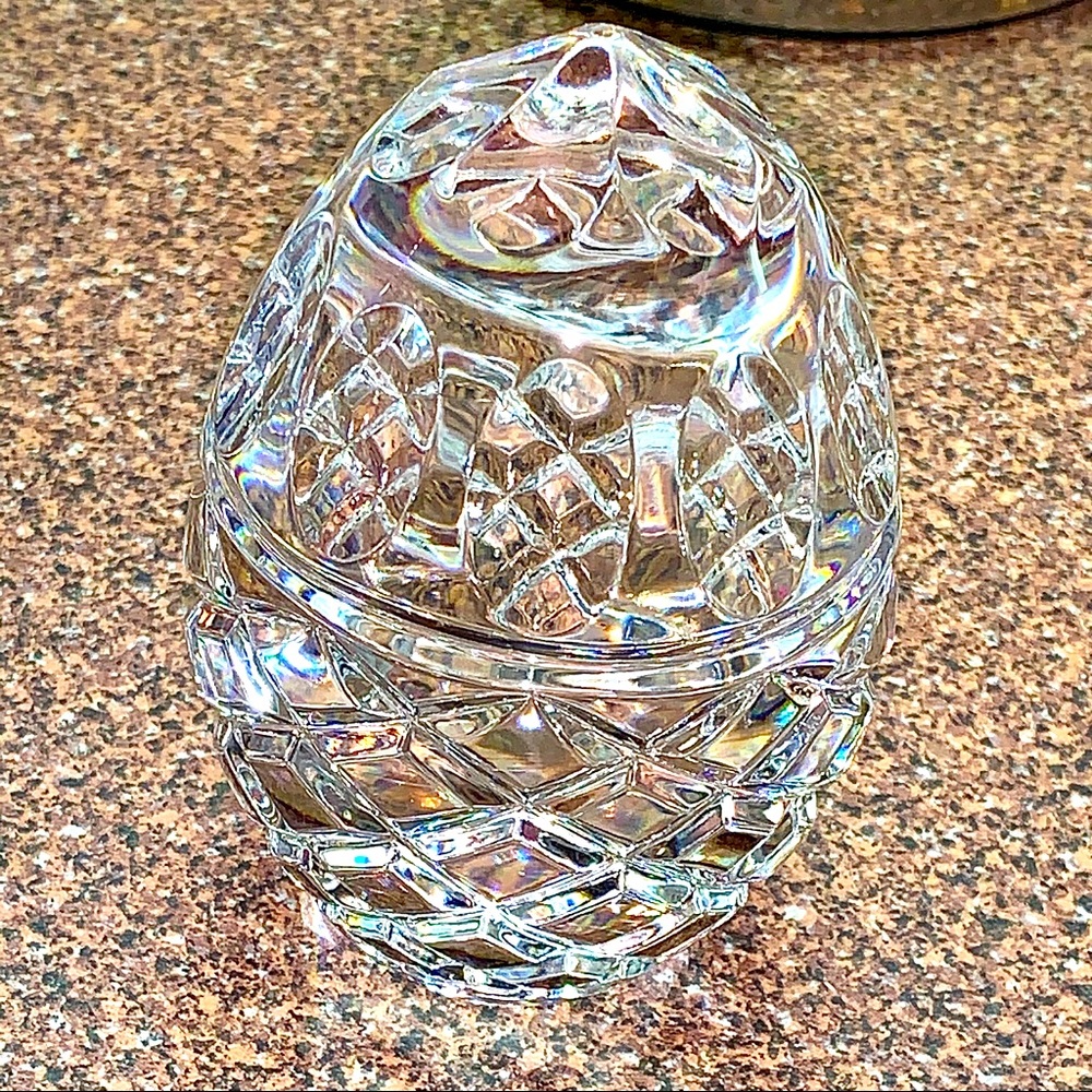 Say Congratulations with this Elaborately Cut Crystal Egg Decorated for Royalty - Picture 5 of 16